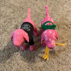 Victoria’s Secret pink dogs